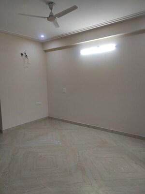 Furnished Amenities in 3 BHK Builder Floor at Sector 46 – for Rent