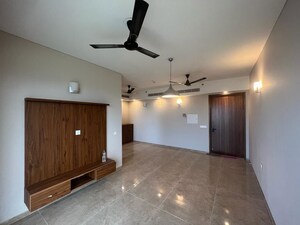 Room in 3.5 BHK Apartment at M3M Heights, Sector 65 – for Rent