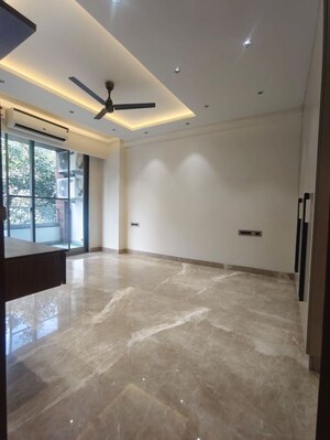 Room in 4 BHK Apartment at Tata Raheja Raisina Residency, Sector 59 – for Sale
