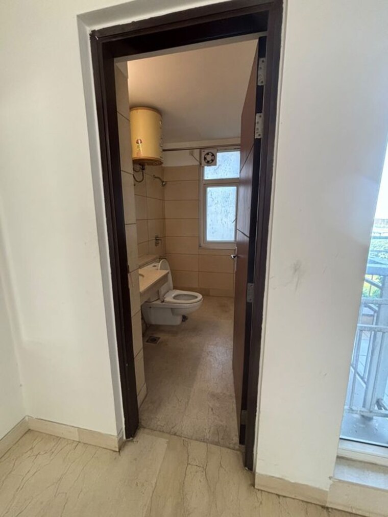 Bathroom, puri-diplomatic-greens-villas 3 Bedroom 1800 Sq.Ft. Apartment In Sector 111 Gurgaon 10774103