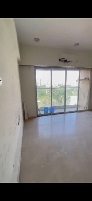 Room in 3 BHK Apartment at Sangam The Luxor, Goregaon West – for Rent
