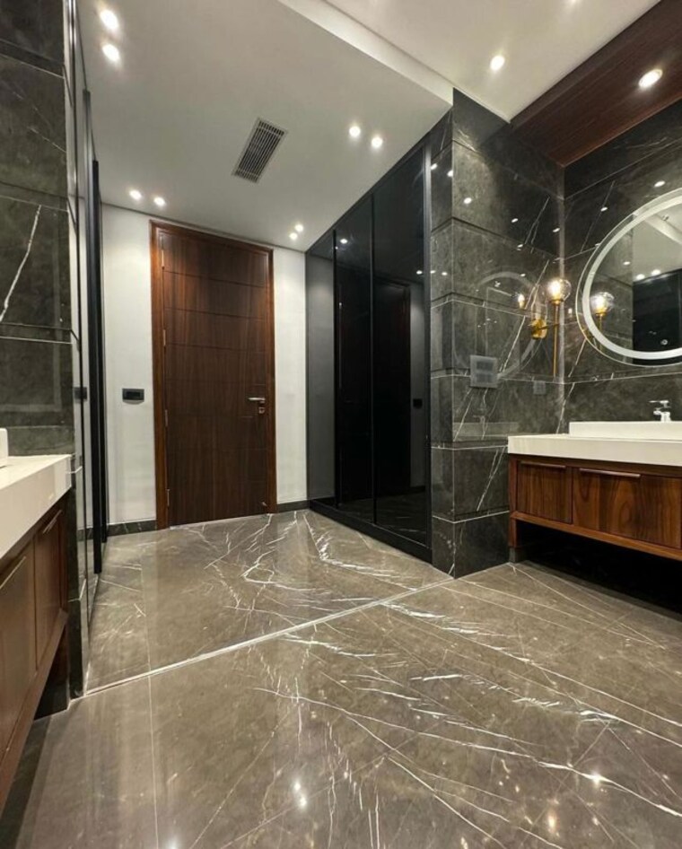 Bathroom, dlf-park-place 4 Bedroom 2704 Sq.Ft. Apartment In Sector 54 Gurgaon 10774138