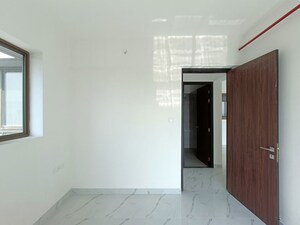 Room in 2 BHK Apartment at Neelkanth Palms, Kapur Bawdi – for Sale