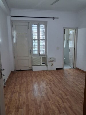 3 BHK Builder Floor For Rent in Unitech South City II, Sector 50
