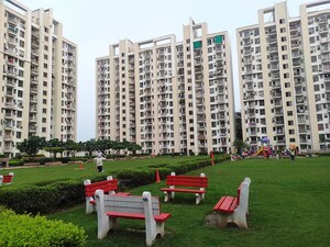 2 BHK Apartment For Rent in Unitech Uniworld Gardens 2, Sector 47
