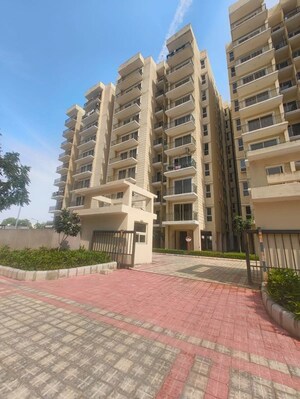 2 BHK Apartment For Rent in MRG The Meridian, Sector 89