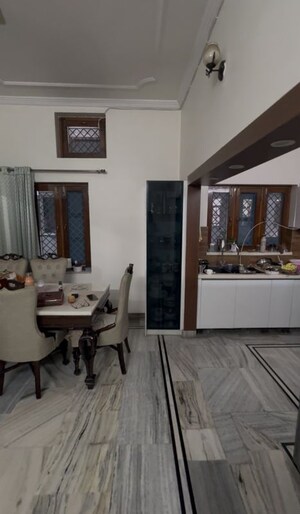 Room in 6+ BHK Independent House at Indira Nagar – for Sale