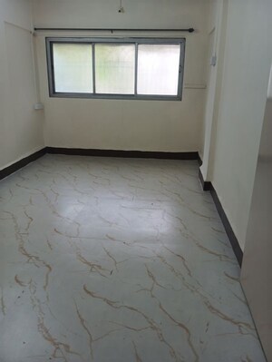Room in 1 BHK Apartment at Veena Sagar Cooperative Housing Society, Mulund West – for Rent