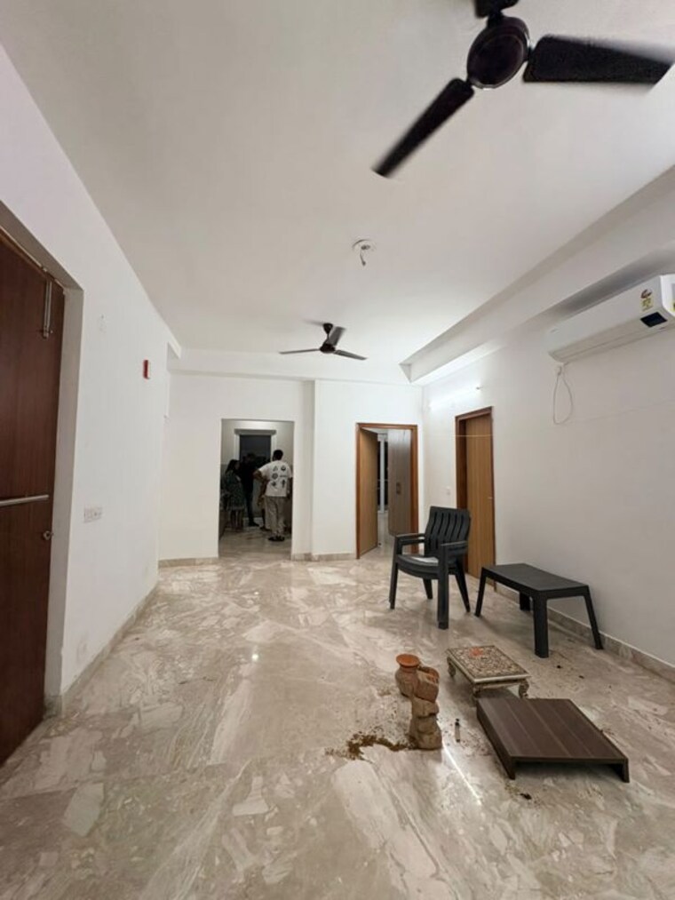 Living Room, ss-linden 4 Bedroom 2741 Sq.Ft. Apartment In Sector 84 Gurgaon 10774193