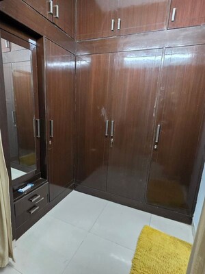 Furnished Amenities in 4 BHK Builder Floor at Sector 55 – for Rent