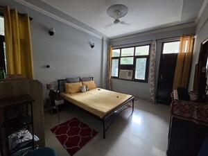 Living Room in 4 BHK Builder Floor at Sector 55 – for Rent