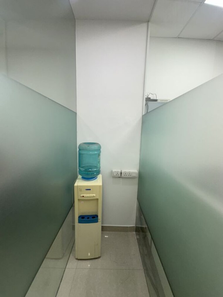 Kitchen/pantry, spaze-itech-park Commercial Office Space 1022 Sq.Ft. In Sector 49 Gurgaon 10774243