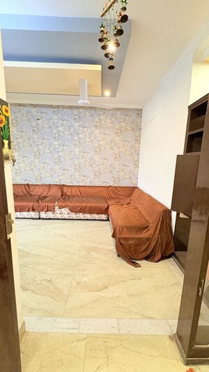 Bedroom in 4 BHK Builder Floor at Sector 55 – for Rent