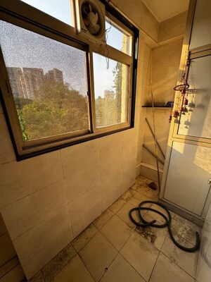  2.5 BHK Apartment at Heranadani Meadows Gemini, Ghodbunder Road – for Rent
