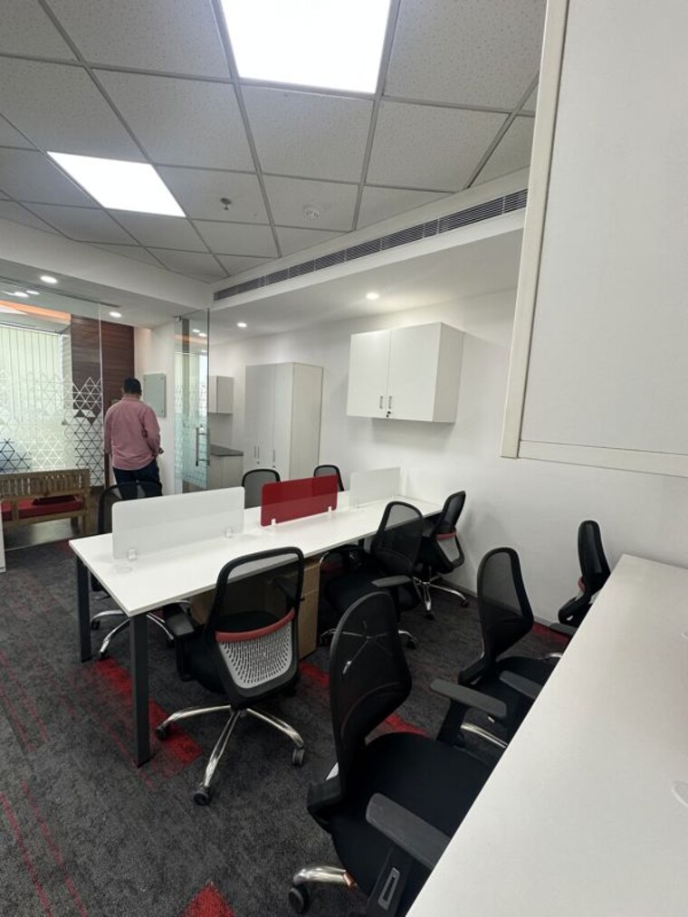 Team Area, spaze-itech-park Commercial Office Space 1500 Sq.Ft. In Sector 49 Gurgaon 10774260