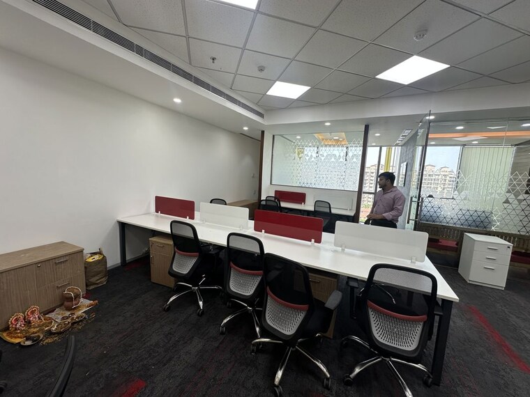 Team Area, spaze-itech-park Commercial Office Space 1500 Sq.Ft. In Sector 49 Gurgaon 10774260
