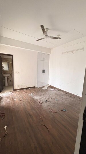 Bedroom in  Apartment at Ajnara Le Garden, Sector 16b Greater Noida – for Sale