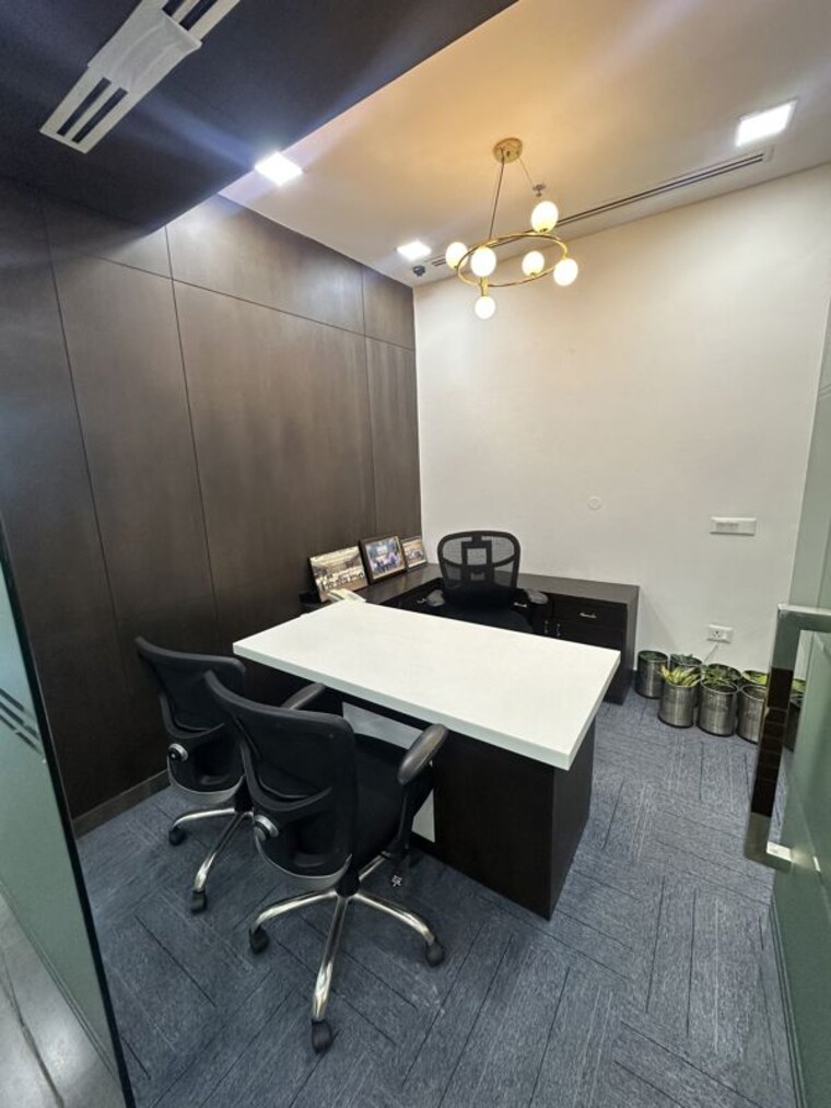 Team Area, spaze-itech-park Commercial Office Space 1750 Sq.Ft. In Sector 49 Gurgaon 10774291