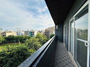 Balcony in 3 BHK Builder Floor at Sector 57 – for Sale