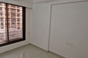 Room in 2 BHK Apartment at SKG Eastern Winds, Kurla East – for Rent