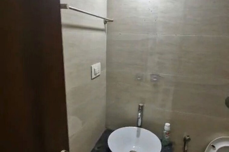 Bathroom, skg-eastern-winds 2 Bedroom 588 Sq.Ft. Apartment In Kurla East Mumbai 10774318