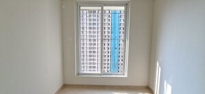 Master Bedroom in 1.5 BHK Apartment at Dosti Tulip, Balkum Pada – for Rent