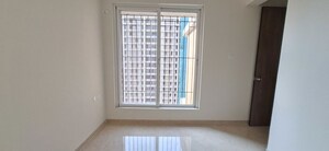 Room in 1.5 BHK Apartment at Dosti Tulip, Balkum Pada – for Rent