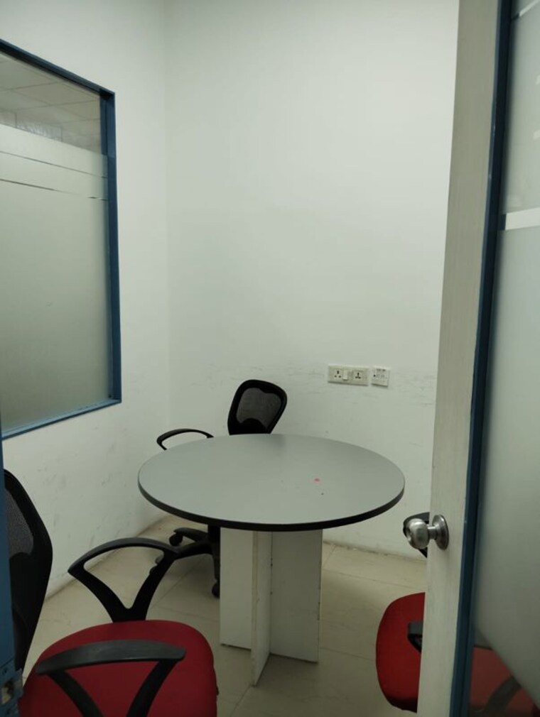 Team Area, sector 32 Commercial Office Space 3000 Sq.Ft. In Sector 32 Gurgaon 10774328