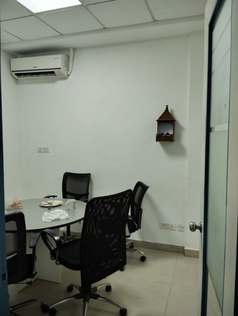 Team Area, sector 32 Commercial Office Space 3000 Sq.Ft. In Sector 32 Gurgaon 10774328