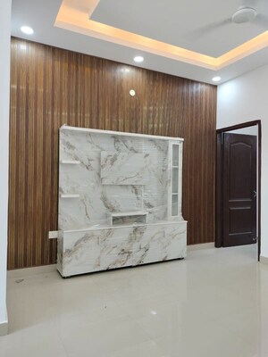 Room in 1 BHK Apartment at Sector 115 – for Sale