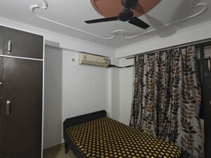 Team Area in 1 BHK Builder Floor at Saket – for Rent