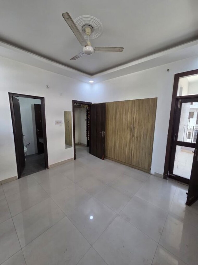 Room, hbh-galaxy-apartments 3 Bedroom 2550 Sq.Ft. Apartment In Sector 43 Gurgaon 10774241