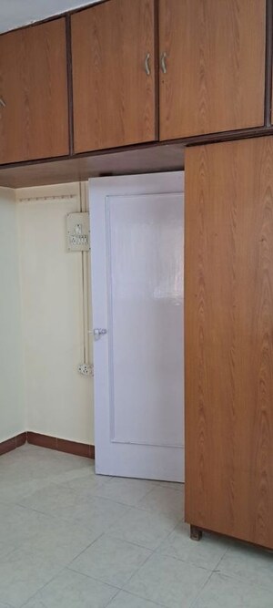Room in 1 BHK Apartment at Urja Sankalp CHS, Malad East – for Rent