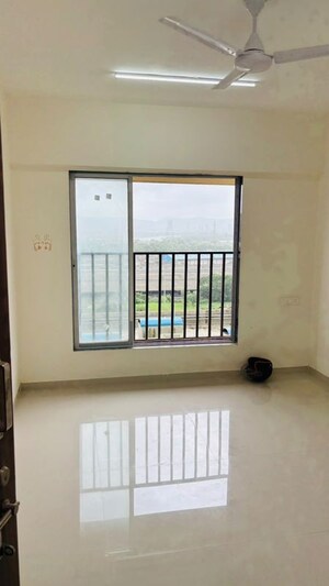Room in 1 BHK Apartment at Om Ashoka Heights, Mulund West – for Rent