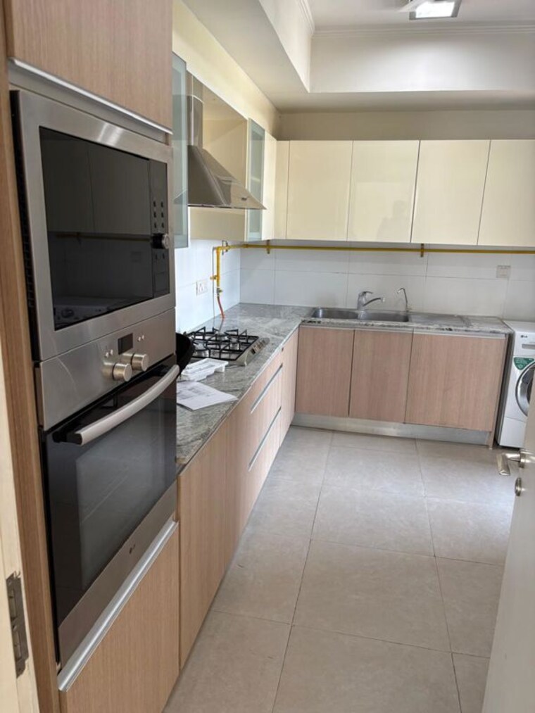 Kitchen, dlf-park-place 3 Bedroom 2282 Sq.Ft. Apartment In Sector 54 Gurgaon 10774218