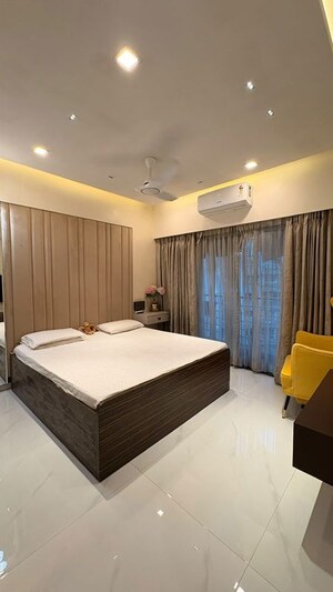Bedroom in 2 BHK Apartment at Lokhandwala Octacrest, Kandivali East – for Rent