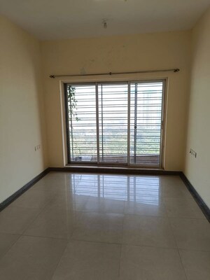 2 BHK Apartment For Rent in Kalpataru Hills, Manpada