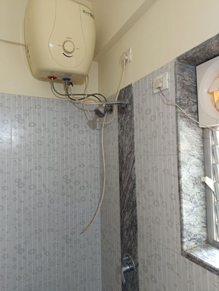 Bathroom, kalpataru-hills 2 Bedroom 632 Sq.Ft. Apartment In Manpada Thane 10774477