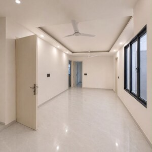 Room in 3 BHK Builder Floor at Signature Global Signum 93, Sector 93 – for Rent