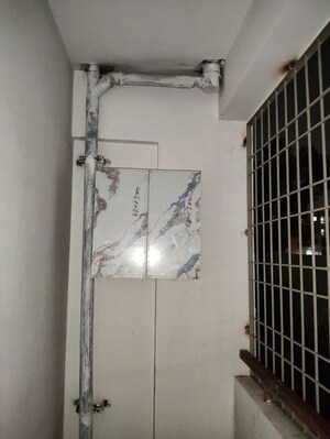Staircase in 3 BHK Apartment at Ayyappa Nagar – for Rent