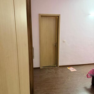 Room in 3 BHK Builder Floor at DLF Garden City Plots I, Meoka – for Rent