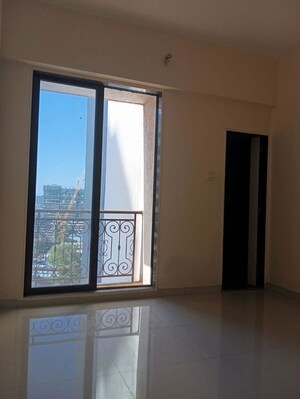 Room in 3 BHK Apartment at Matunga East – for Rent