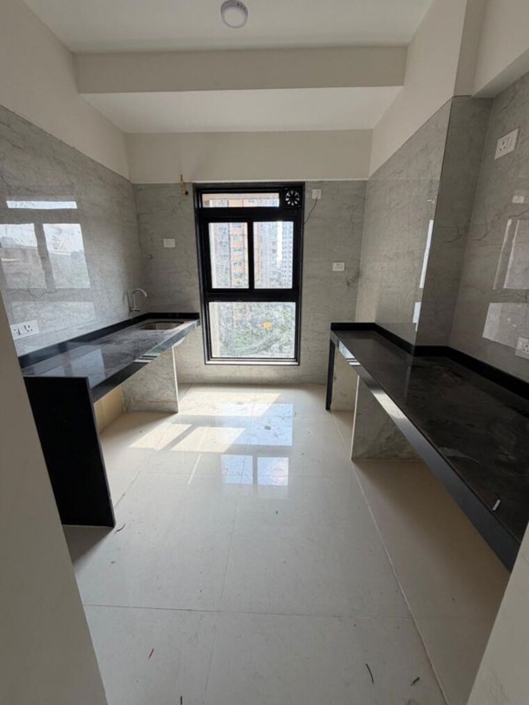 Kitchen, gurukripa-building 2.5 Bedroom 940 Sq.Ft. Apartment In Chembur Mumbai 10774520