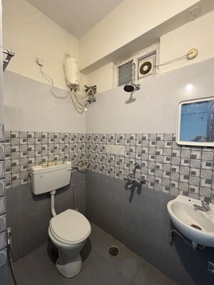 Bathroom in 1 BHK Builder Floor at Kondapur – for Rent
