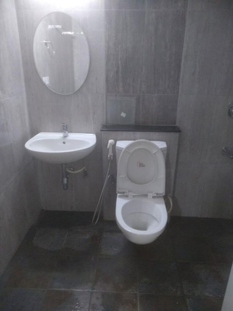 Bathroom, mantri-lithos 3 Bedroom 1690 Sq.Ft. Apartment In Thanisandra Bangalore 10774569