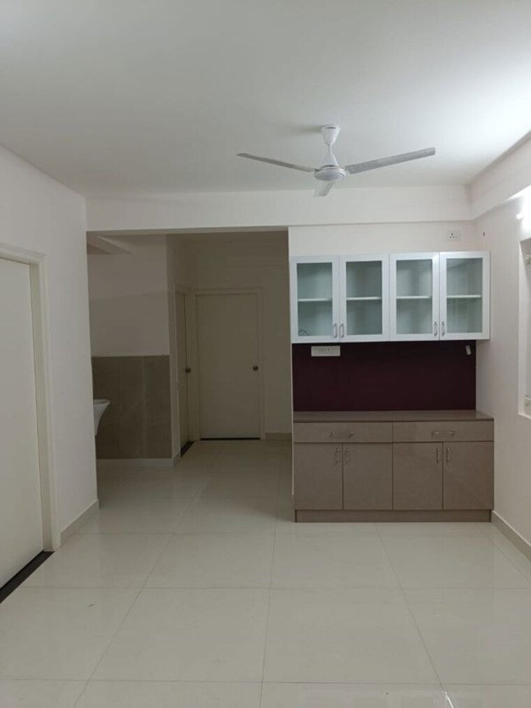 Room, smr-vinay-gateway 2.5 Bedroom 1470 Sq.Ft. Apartment In Yelahanka Bangalore 10774577
