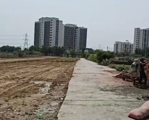  Plot For Sale in Badsa Sector 9