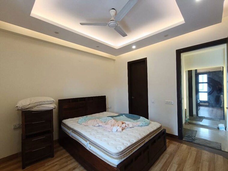 Bedroom, greater kailash i 3 Bedroom 208 Sq.Yd. Builder Floor In Greater Kailash I Delhi 10774585