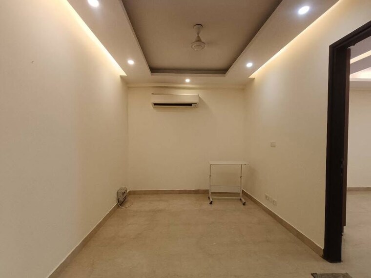 Room, greater kailash i 3 Bedroom 208 Sq.Yd. Builder Floor In Greater Kailash I Delhi 10774585