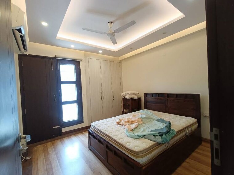 Bedroom, greater kailash i 3 Bedroom 208 Sq.Yd. Builder Floor In Greater Kailash I Delhi 10774585